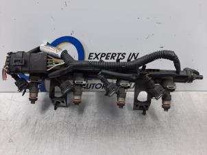 Used Injector (petrol injection) Renault Modus/Grand Modus (JP) 1.2 16V Price on request offered by Gebr Opdam B.V.