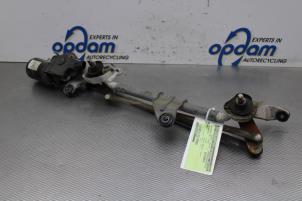 Used Wiper motor + mechanism Mitsubishi Colt (Z2/Z3) 1.1 12V Price € 50,00 Margin scheme offered by Gebr Opdam B.V.