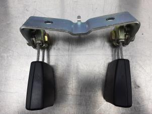 Usagé Insertion ceinture de sécurité arrière centre Mitsubishi Colt CZC 1.5 16V Prix € 50,00 Règlement à la marge proposé par Gebr Opdam B.V.