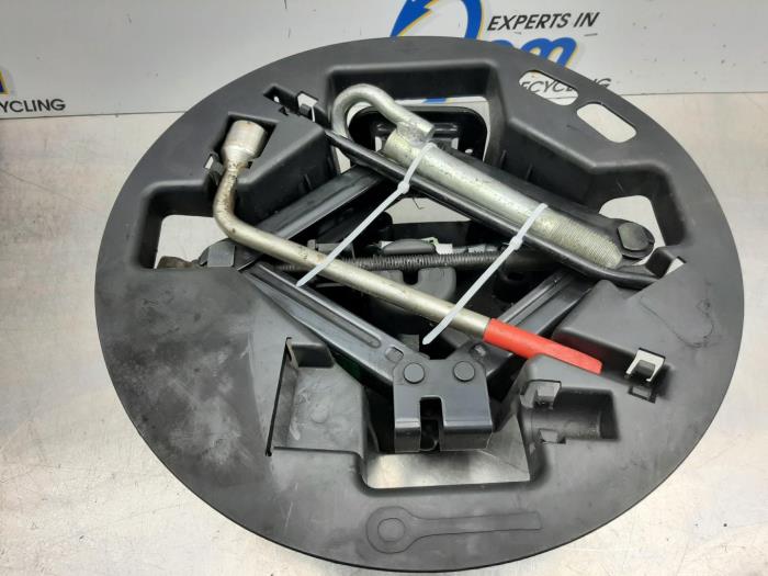 Jack Toyota Yaris III 1.5 16V Hybrid Gebr Opdam B.V.