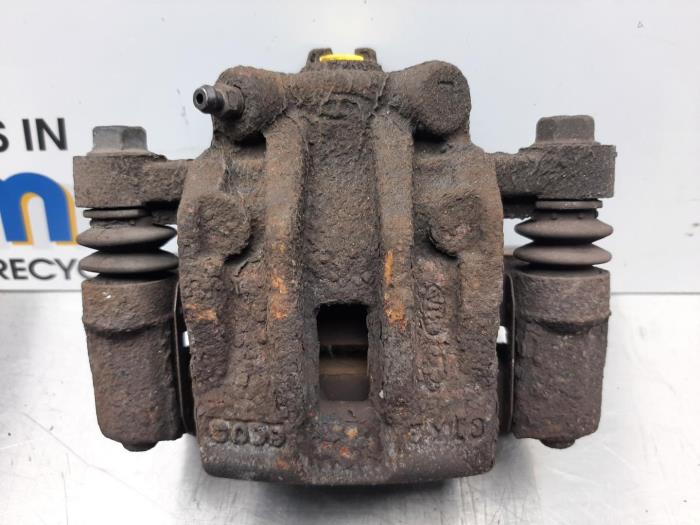 Gebrauchte Bremszange links hinten Hyundai Accent 1.4i 16V Preis € 34,00 Margenregelung angeboten von Gebr Opdam B.V.