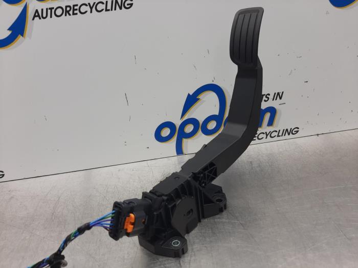 Begagnade Gaspedalsensor Opel Corsa F (UB/UH/UP) 1.2 12V 75 Pris € 85,00 Marginaltabell erbjuds av Gebr Opdam B.V.