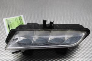 Used Daytime running light, left Renault Clio IV (5R) 0.9 Energy TCE 90 12V Price on request offered by Gebr Opdam B.V.