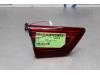 Feu arrière droit d'un Renault Clio IV (5R), 2012 / 2021 0.9 Energy TCE 90 12V, Berline avec hayon arrière, 4 portes, Essence, 898cc, 66kW (90pk), FWD, H4B400; H4BA4, 2012-11 / 2021-08, 5R5A; 5RAA; 5R7A; 5RKA; 5RLA; 5RMA; 5RXA 2013