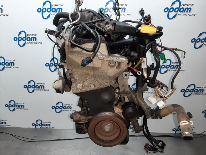 Moteur Renault Clio III 1.2 16V 75 7701475951 D4FD740 D4FD740