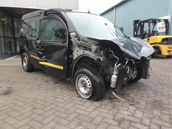 Engine from a Renault Kangoo Express (FW) 1.5 dCi 90 FAP 2018