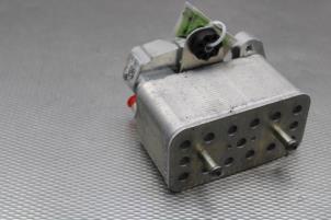 Extra vattenpump från en BMW iX3 80 kWh 2021