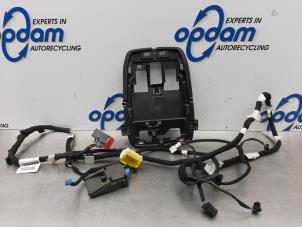 Usagé Caméra avant Opel Corsa F (UB/UH/UP) 1.2 12V 75 Prix € 175,00 Règlement à la marge proposé par Gebr Opdam B.V.