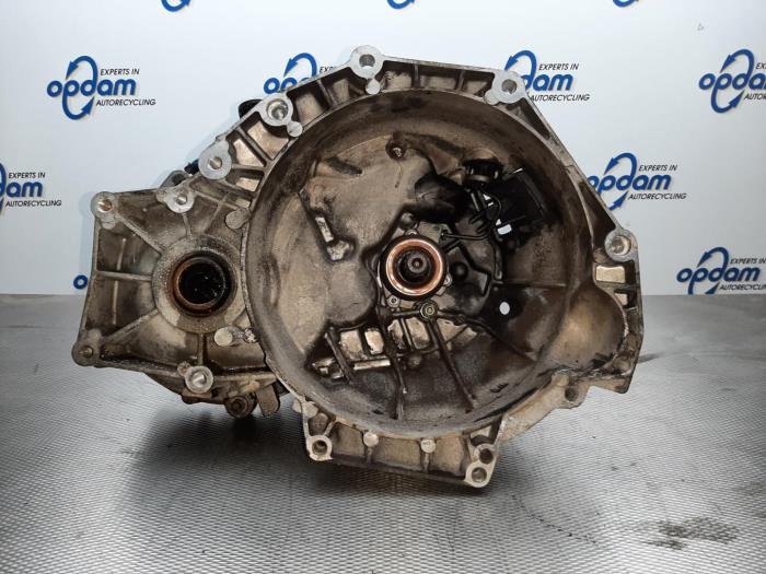 Usagé Boîte de vitesse Saab 9-3 II (YS3F) 2.0t 16V Prix € 340,00 Règlement à la marge proposé par Gebr Opdam B.V.