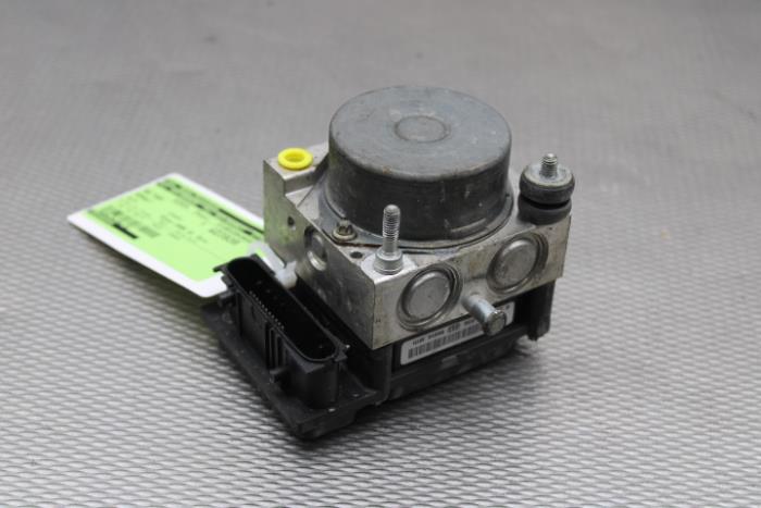 Begagnade ABS-pump Renault Clio III (BR/CR) 1.5 dCi 70 Pris € 51,00 Marginaltabell erbjuds av Gebr Opdam B.V.