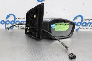 Used Wing mirror, right Volkswagen Up! (121) 1.0 12V 60 Price on request offered by Gebr Opdam B.V.