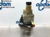 Power steering pump from a Volvo V50 (MW) 2.0 D 16V 2005