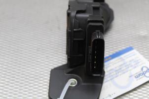 Gaspedalposition Sensor van een Mitsubishi Space Star (A0) 1.0 12V 2020