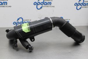 Usados Cuerpo de filtro de aire BMW 2 serie Active Tourer (F45) 218i 1.5 TwinPower Turbo 12V Precio de solicitud ofrecido por Gebr Opdam B.V.