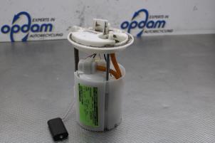 Usados Bomba de gasolina Opel Corsa E 1.0 SIDI Turbo 12V Precio de solicitud ofrecido por Gebr Opdam B.V.