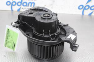 Used Heating and ventilation fan motor Mercedes Sprinter 4t (910.0/910.1/907.1/907.2) 516 CDI 2.1 D Price € 121,00 Inclusive VAT offered by Gebr Opdam B.V.