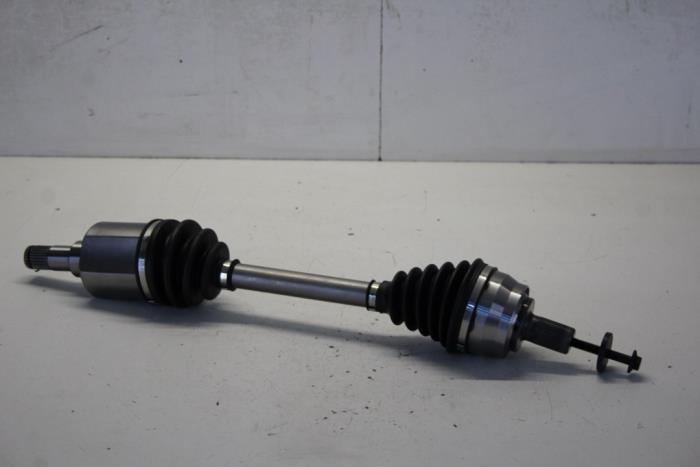 Front drive shaft, left from a Volvo V50 2010