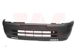 New Front bumper Renault Clio Price € 65,00 Inclusive VAT offered by Gebr Opdam B.V.