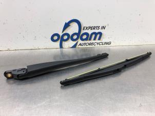 New Rear wiper arm Peugeot 206 Price € 18,15 Inclusive VAT offered by Gebr Opdam B.V.