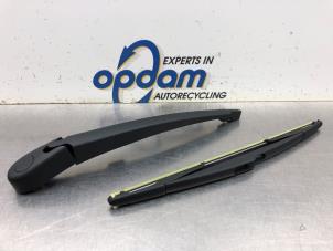 New Rear wiper arm Renault Megane Scenic Price € 18,15 Inclusive VAT offered by Gebr Opdam B.V.