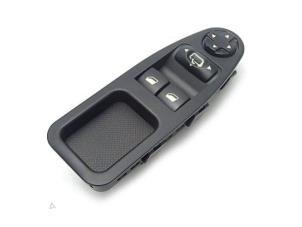 New Electric window switch Peugeot Expert Price € 50,00 Inclusive VAT offered by Gebr Opdam B.V.