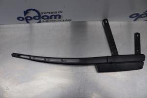 New Front wiper arm Audi Q7 Price € 90,69 Inclusive VAT offered by Gebr Opdam B.V.