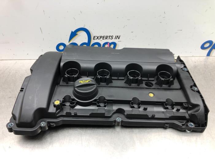 Ventildeckel van een Citroen C4 Picasso 2010