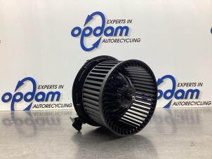 Neuf Moteur de ventilation chauffage Nissan Micra Prix € 75,00 Prix TTC proposé par Gebr Opdam B.V.