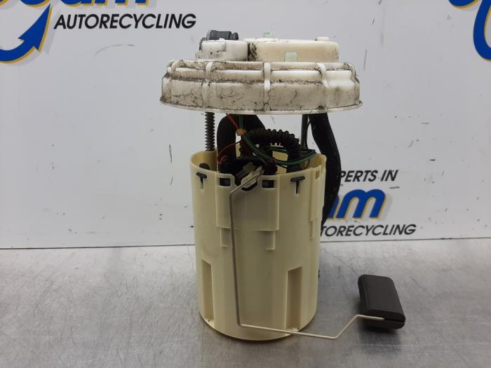 Gebrauchte Benzinpumpe Alfa Romeo 147 (937) 1.6 HP Twin Spark 16V Preis € 24,00 Margenregelung angeboten von Gebr Opdam B.V.