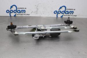 Used Wiper motor + mechanism Nissan Micra (K13) 1.2 12V Price € 75,00 Margin scheme offered by Gebr Opdam B.V.