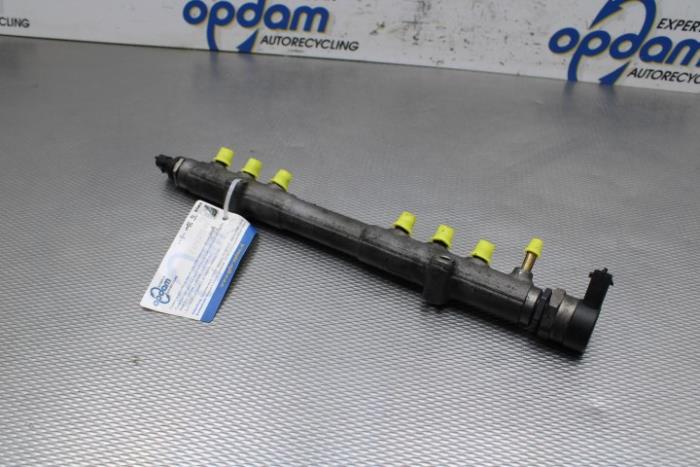 Usagé Distributeur de carburant Volvo XC70 Prix € 60,00 Règlement à la marge proposé par Gebr Opdam B.V.