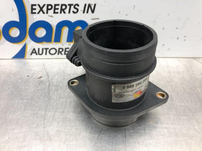 Gebrauchte Luftmassenmesser Volkswagen New Beetle (9C1/9G1) 2.0 Preis € 26,00 Margenregelung angeboten von Gebr Opdam B.V.