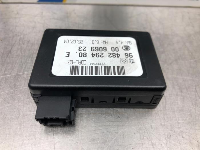 Gebrauchte Regensensor Citroen C2 (JM) 1.4 Preis € 26,00 Margenregelung angeboten von Gebr Opdam B.V.