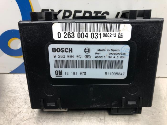 Begagnade PDC-modul Opel Vectra C GTS 2.2 DIG 16V Pris € 42,00 Marginaltabell erbjuds av Gebr Opdam B.V.