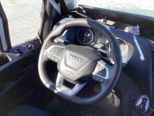 Usados Juego y módulo de airbag Iveco Daily Precio € 1.149,50 IVA incluido ofrecido por Gebr Opdam B.V.