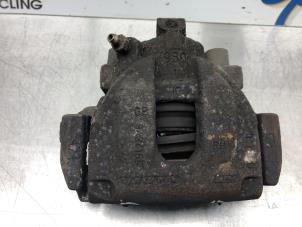 Usados Pinza de freno derecha detrás Volvo S80 (TR/TS) 2.4 SE 20V 170 Precio € 50,00 Norma de margen ofrecido por Gebr Opdam B.V.