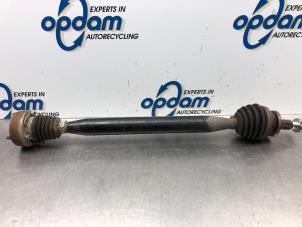 Used Front drive shaft, right Volkswagen Polo IV (9N1/2/3) 1.2 12V Price € 40,00 Margin scheme offered by Gebr Opdam B.V.