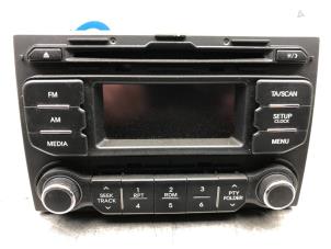 Gebrauchte Radio Kia Rio III (UB) 1.2 CVVT 16V Preis € 100,00 Margenregelung angeboten von Gebr Opdam B.V.