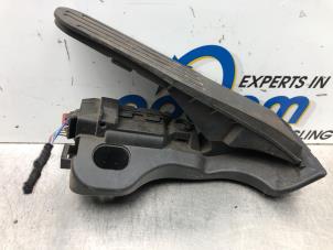 Usados Sensor de posición de acelerador Volkswagen Golf VI Cabrio (1K) 1.2 TSI Precio € 50,00 Norma de margen ofrecido por Gebr Opdam B.V.