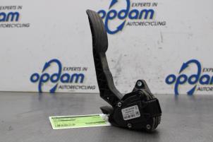 Używane Czujnik polozenia pedalu gazu Opel Movano 2.3 CDTi 16V FWD Cena € 50,00 Procedura marży oferowane przez Gebr Opdam B.V.