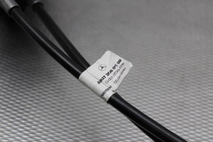 Gearbox control cable from a Mercedes-Benz Sprinter 4t (910.0/910.1/907.1/907.2) 516 CDI 2.1 D 2019