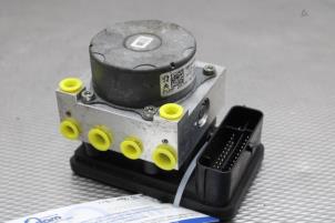 Usagé Pompe ABS Citroen C3 (SC) 1.2 VTi 82 12V Prix € 150,00 Règlement à la marge proposé par Gebr Opdam B.V.