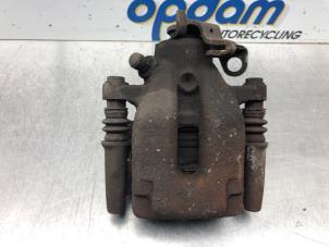 Usados Pinzas de freno izquierda detrás Peugeot 307 (3A/C/D) 1.4 Precio € 40,00 Norma de margen ofrecido por Gebr Opdam B.V.