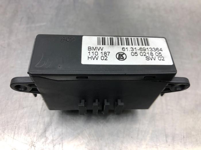 Używane Modul Comfort BMW 3 serie (E46/2) 325 Ci 24V Cena € 34,00 Procedura marży oferowane przez Gebr Opdam B.V.