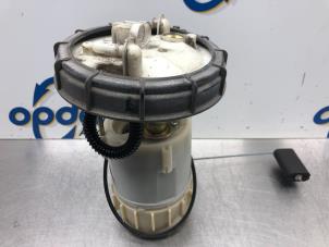 Usados Bomba de gasolina Renault Espace (JK) 2.0 16V Turbo Precio € 60,00 Norma de margen ofrecido por Gebr Opdam B.V.