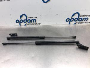 Used Set of gas struts for boot Nissan Qashqai (J10) 1.5 dCi DPF Price € 35,00 Margin scheme offered by Gebr Opdam B.V.