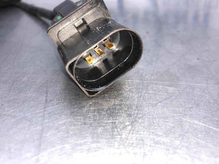Lambda probe from a Volkswagen Golf IV (1J1) 1.4 16V 2001