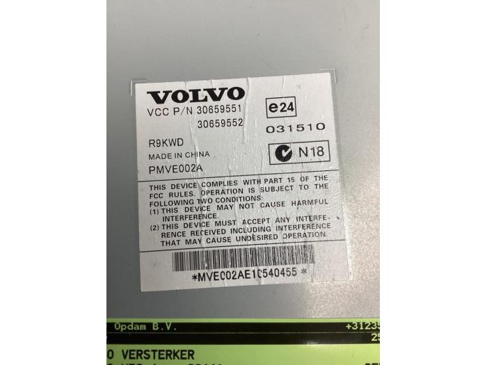 Amplificateur radio d'un Volvo V50 (MW) 2.0 16V 2011