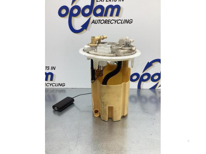 Usagé Pompe à carburant Peugeot 508 (8D) 2.0 Hybrid4 16V Prix € 51,00 Règlement à la marge proposé par Gebr Opdam B.V.