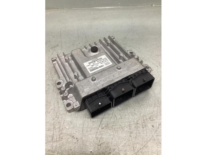 Used Engine management computer Peugeot 508 (8D) 2.0 Hybrid4 16V Price € 212,00 Margin scheme offered by Gebr Opdam B.V.